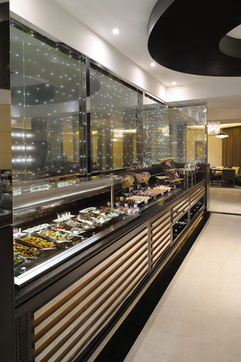 Food & Drinks 5, Courtyard by Marriott Riyadh Diplomatic Quarter, Riyadh