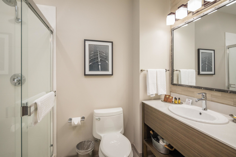 Bathroom 5, Aristocrat Hotel, BW Signature Collection, San Mateo