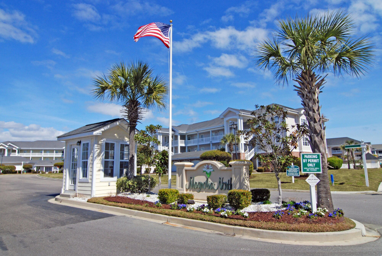Exterior & Views 2, Great Views of the Pool and Grilling Area!, Horry