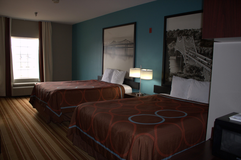 Bedroom 3, Super 8 by Wyndham Rainsville, De Kalb