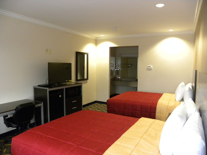 Bedroom 2, Palace Inn Kingwood, Houston