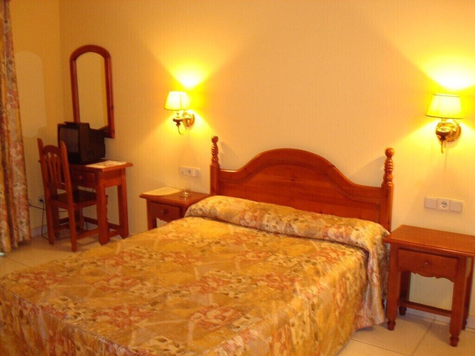 Bedroom 3, Boncompte, Lleida
