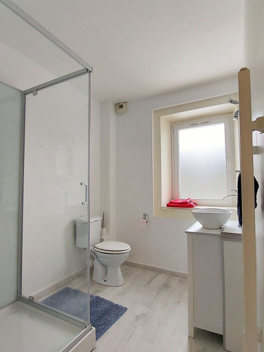 Bathroom 4, Gites Les Loges d'Arbez, Jura