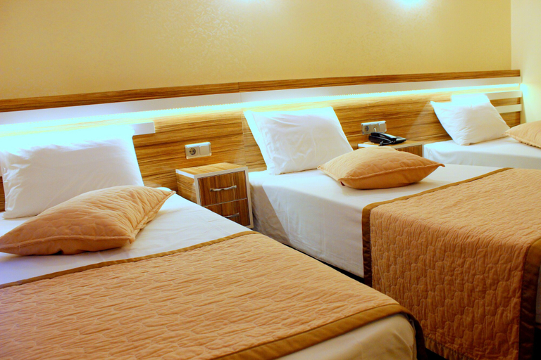 Bedroom 2, Yaztur Hotel, Fatih