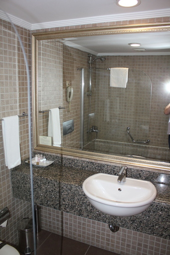 Bathroom 3, Burçman Hotel, Yıldırım