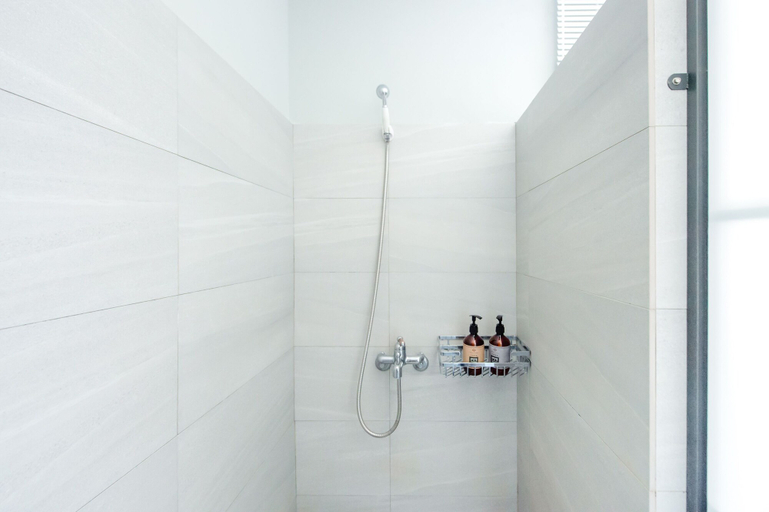 Bathroom 3, DoGoo, Kaohsiung