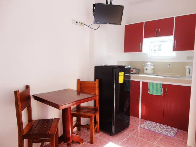 Others 5, Cool Stay Inn, Malay