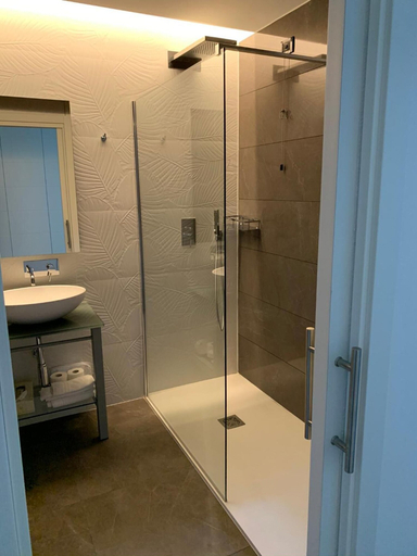 Bathroom 5, Park Hotel Cellini, Venezia