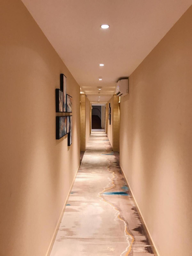 Others 5, St. Moritz Business Hotel, Phnom Penh