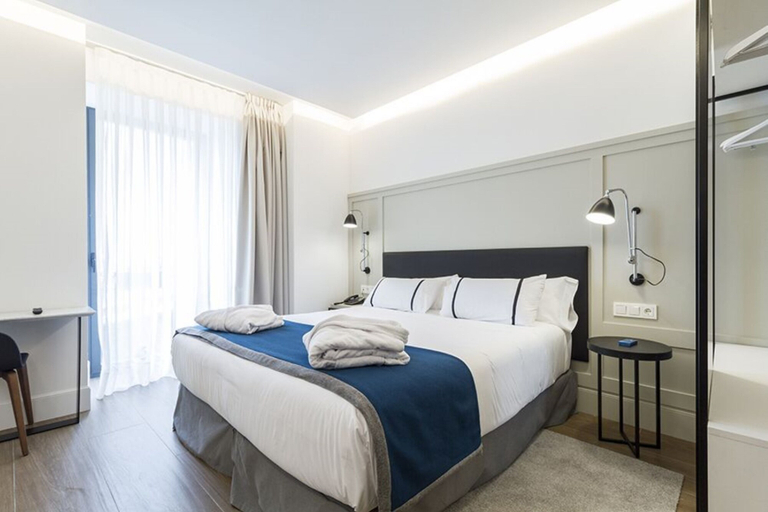 Bedroom 4, Hotel SANSEbay, Guipúzcoa