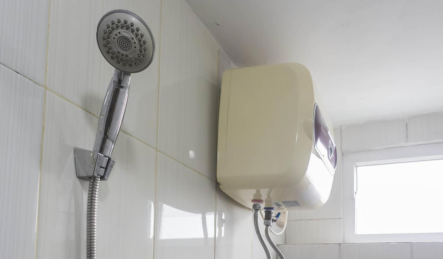 Bathroom 5, Comfortable Design 2BR at Grand Center Point Bekasi Apartment By Travelio, Bekasi