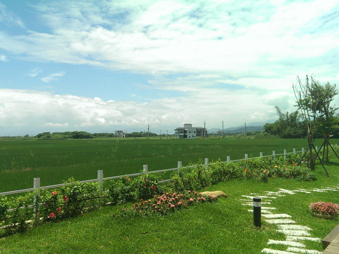 Others 5, Decoupage Bed and Breakfast, Yilan
