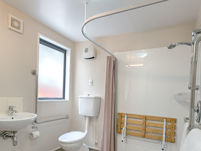 Bathroom 3, Bella Vista Motel Hokitika, Westland