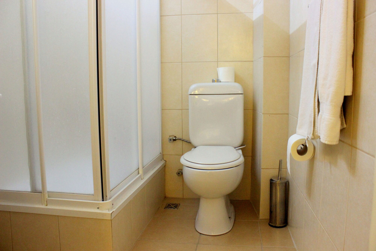 Bathroom 5, Yaztur Hotel, Fatih