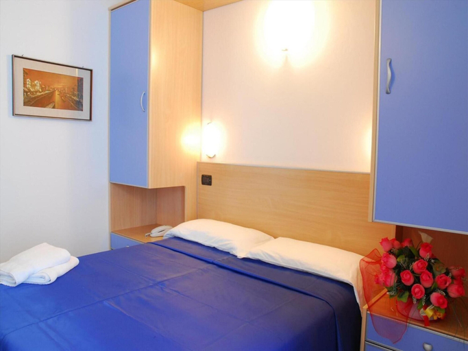 Bedroom 3, Hotel veliero, Rimini