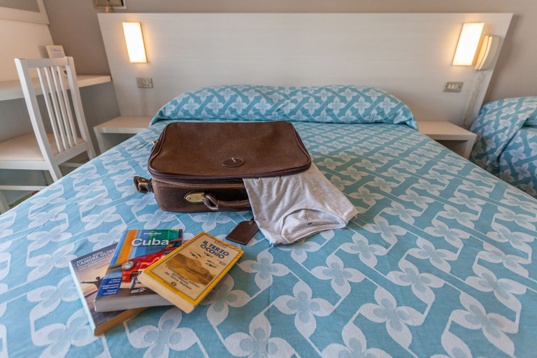Bedroom 2, Hotel Michelangelo, Rimini