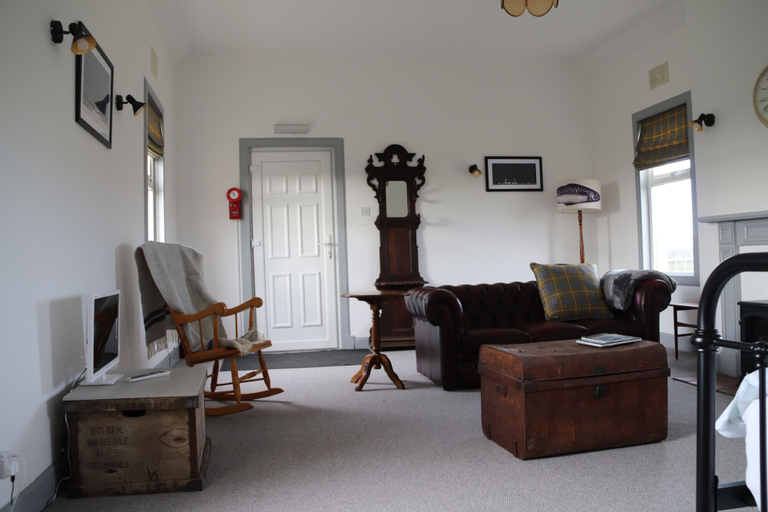 Others 5, Kirkapol Beach Sleeps 4 With Dog Access, Argyll and Bute