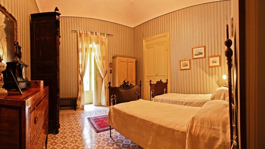 Bedroom 2, Casa Barone Agnello, Palermo