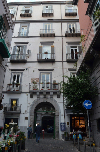 Exterior & Views, B&B La Movida, Napoli