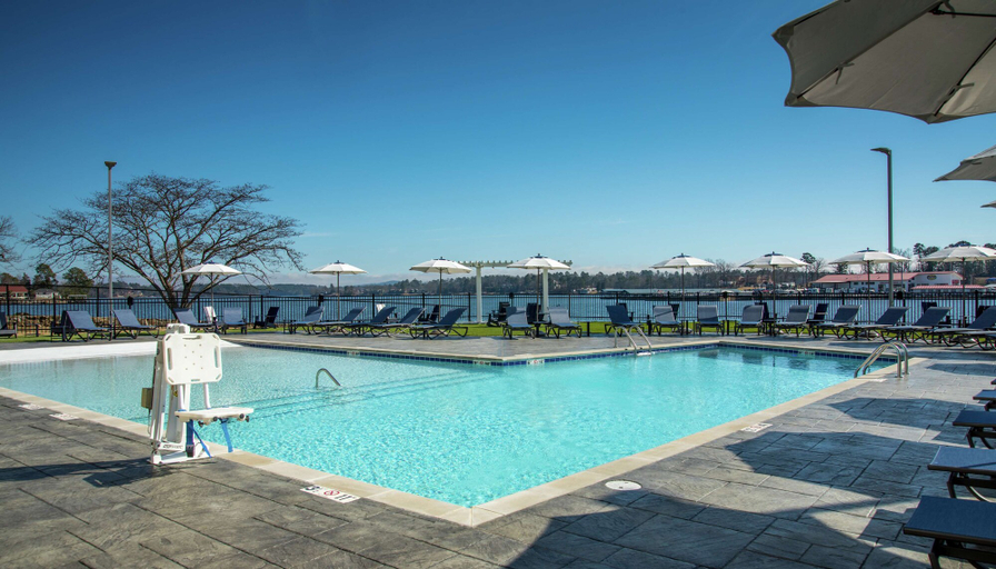 Sport & Beauty 2, DoubleTree by Hilton Hot Springs, Garland