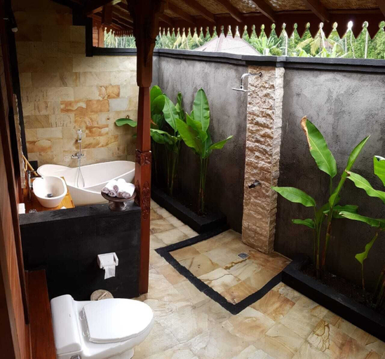 Bathroom 5, Galang hari villa, Gianyar