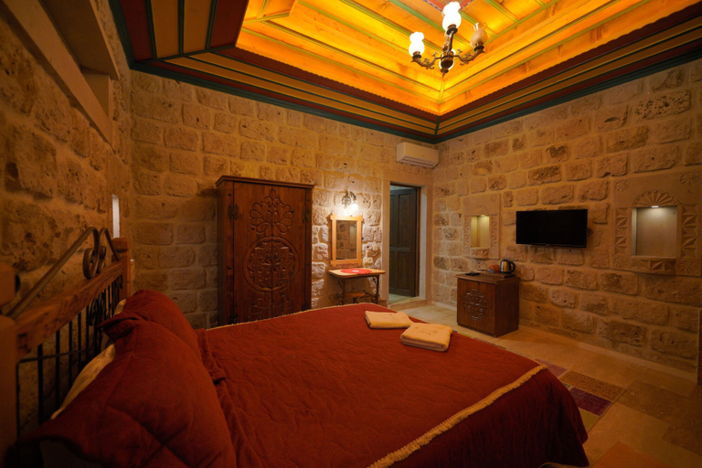 Bedroom 2, Göreme Cave Lodge, Nevşehir