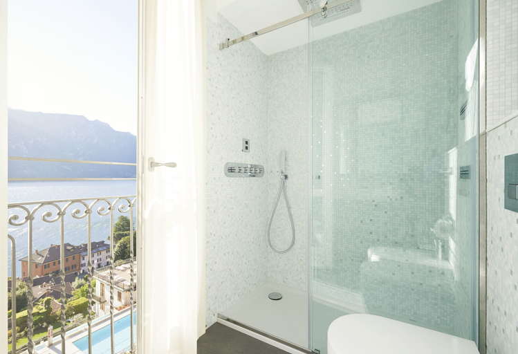 Bathroom 5, Hotel Belvedere, Como