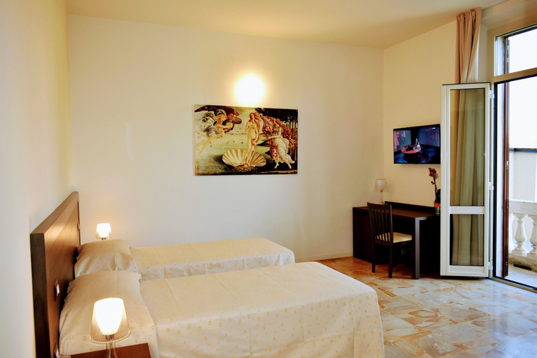 Bedroom 4, Hotel Belvedere, Pisa