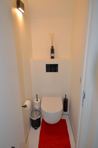 Bathroom 4, Lord of Ghent, Oost-Vlaanderen