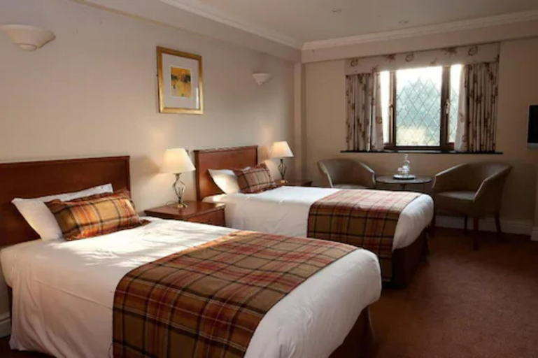 Bedroom 2, Stirrups Hotel, Bracknell Forest