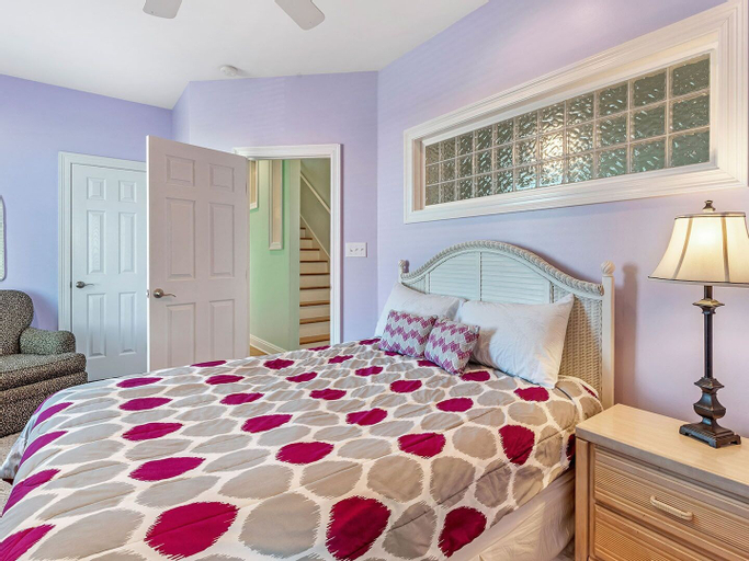 Bedroom 3, Wit's End by Southern Vacation Rentals, Baldwin
