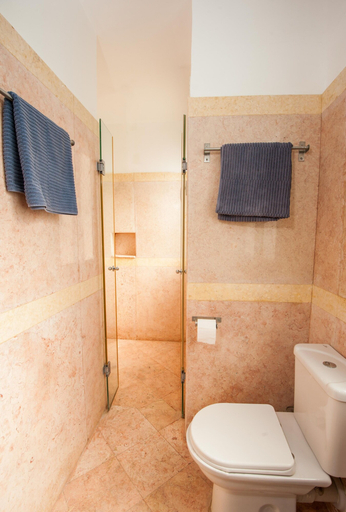 Bathroom 3, Stunning Golf Villa in El Gouna, Al-Ghurdaqah 2