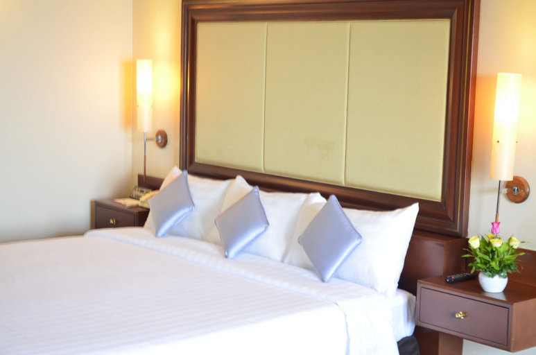 Bedroom 3, Hotel Cambodiana, Phnom Penh