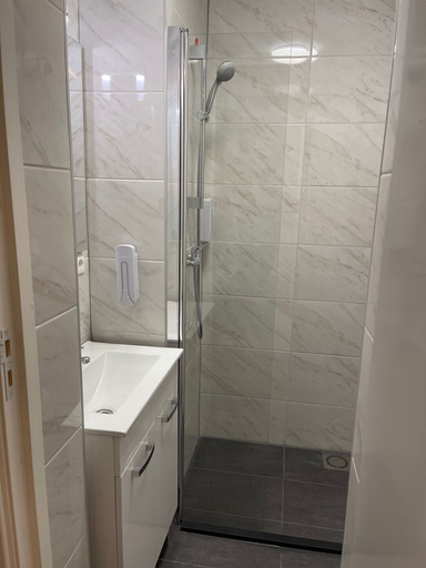 Bathroom 2, Hotel B&B Sint-Maria, Valkenburg aan de Geul