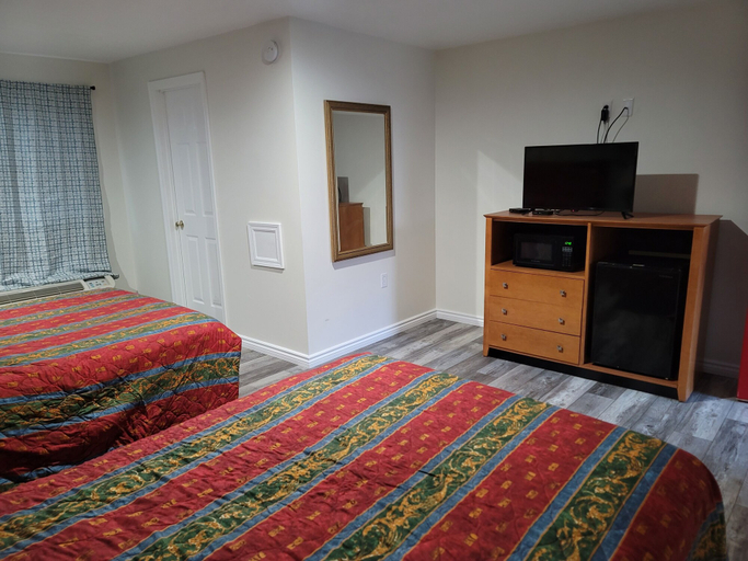 Bedroom 3, Stardust Motel, Perry