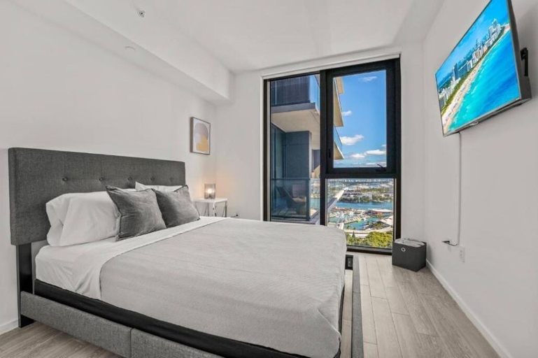 Bedroom 3, LA Experience, Miami-Dade