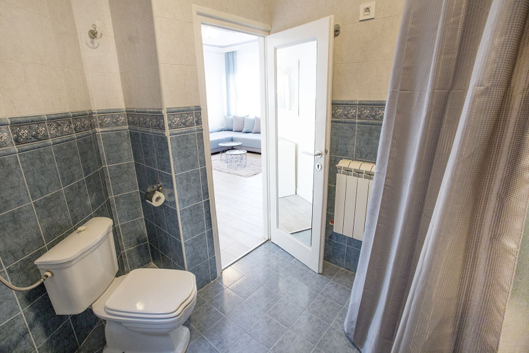 Bathroom 4, Central New Apartment, Belgrade