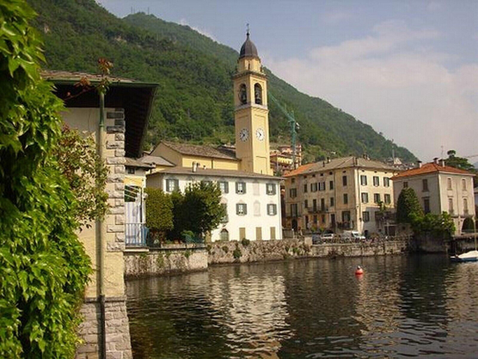 Exterior & Views 2, Regina Grande, Como