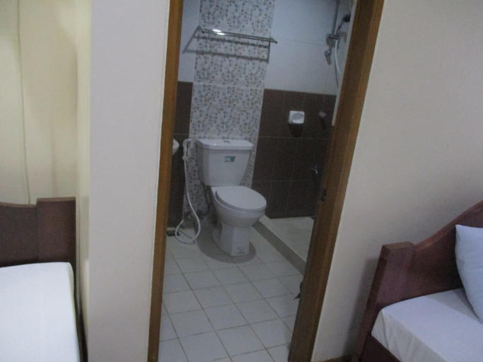 Bathroom 3, WMV Hotel & Restaurant, Infanta