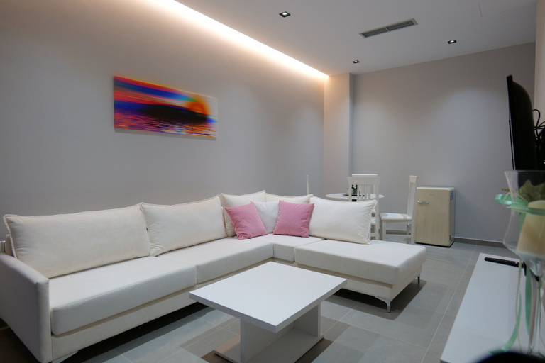 Bedroom 2, Angel Saranda Palace, Sarandës