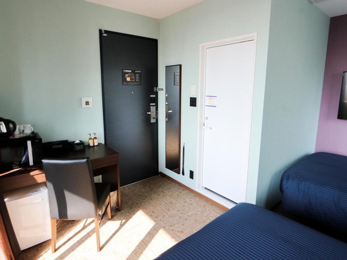 Bedroom 13
