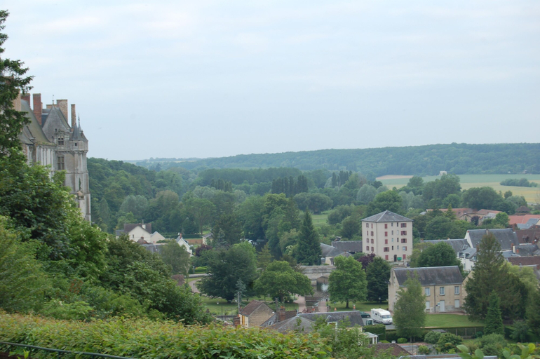 Exterior & Views 2, Hôtel Le Saint Louis Châteaudun, Eure-et-Loir