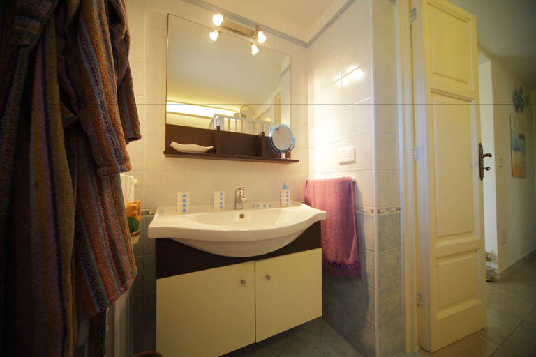 Bathroom 3, Villa Degli Dei, Lecce