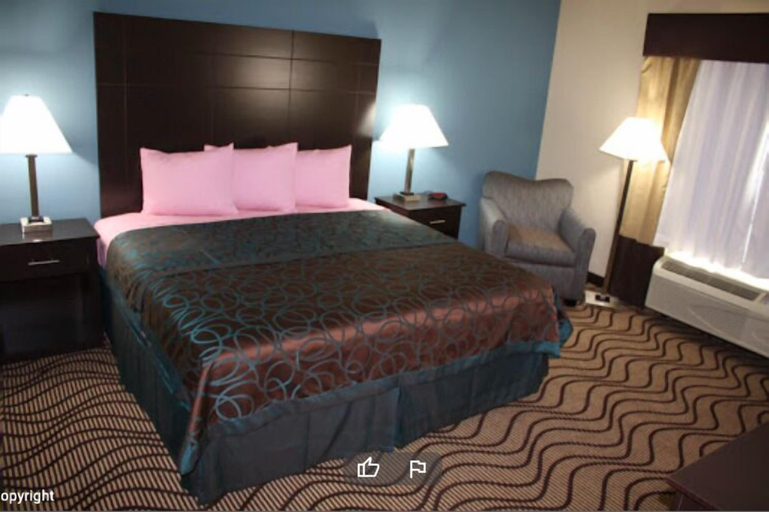 Bedroom 2, La Plaza Inn & Suites, Duval