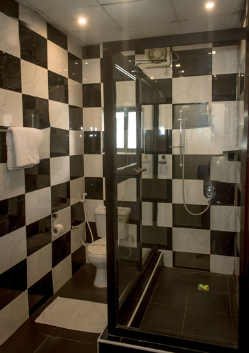 Bathroom 3, Atlantic Hotel and Spa, Eti-Osa