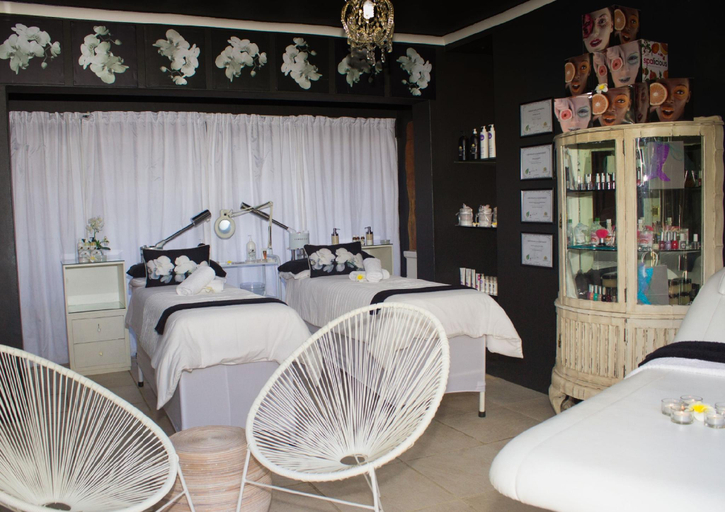 Bedroom 3, Club Cocomo Hartbeespoort, Bojanala