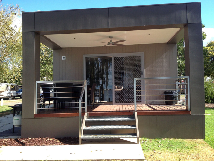 Exterior & Views 3, Ski Club Holiday Park, Corowa