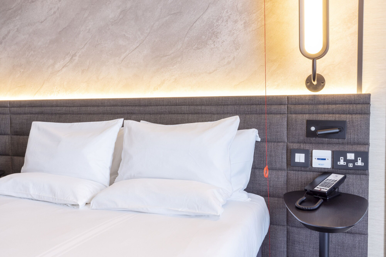 Bedroom 3, Novotel Liverpool Paddington Village, Sefton
