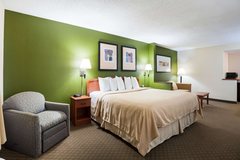Bedroom 3, Quality Inn & Suites Lake Charles South, Calcasieu