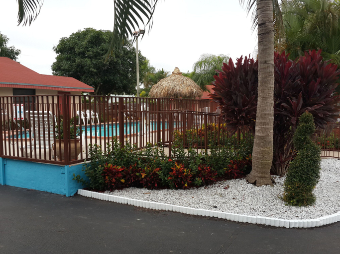 Exterior & Views 2, Super 8 by Wyndham Homestead/Florida City/Gateway to Keys, Miami-Dade